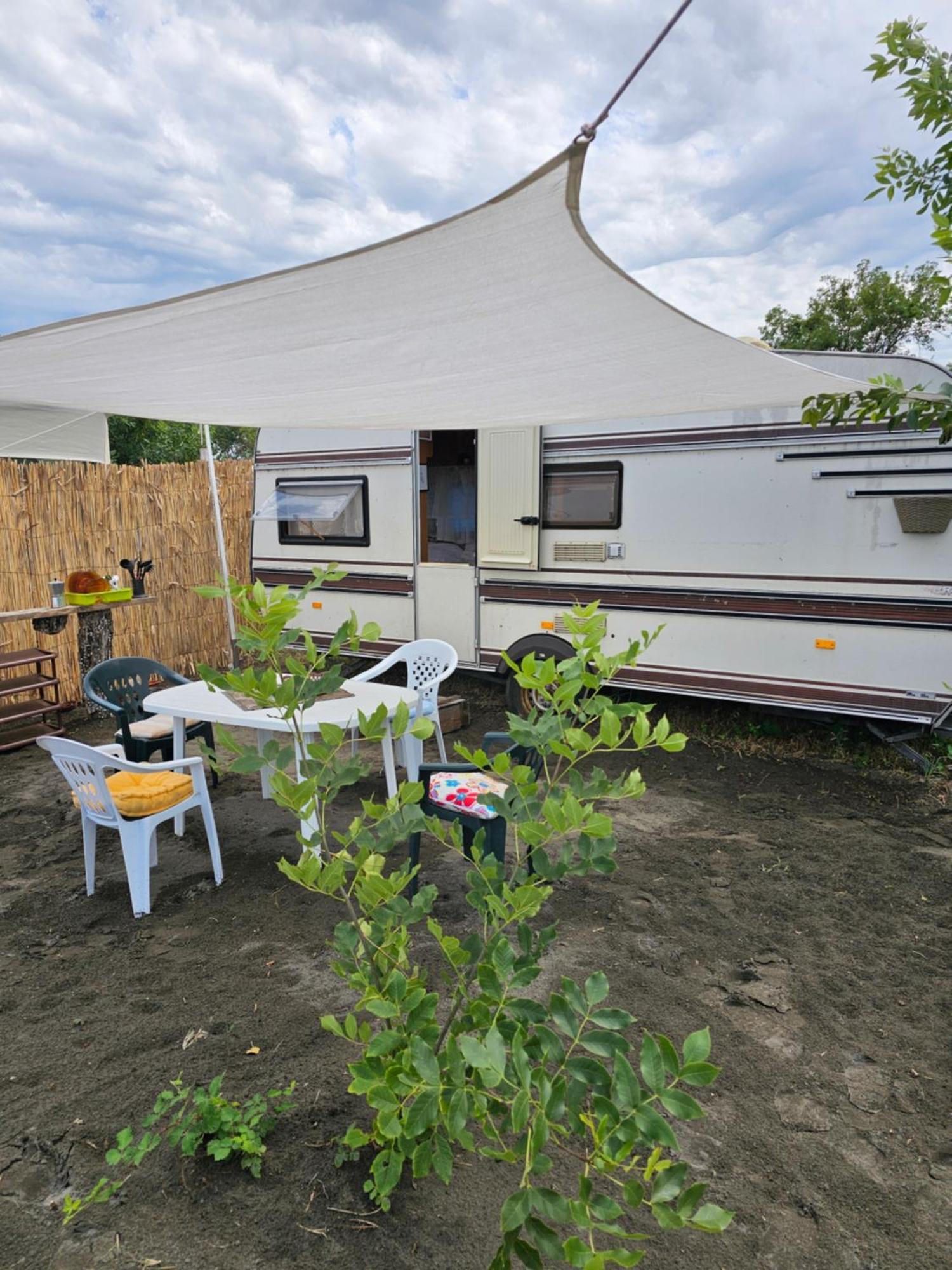 Beachfront Caravans Hotel Csernomorec Kültér fotó