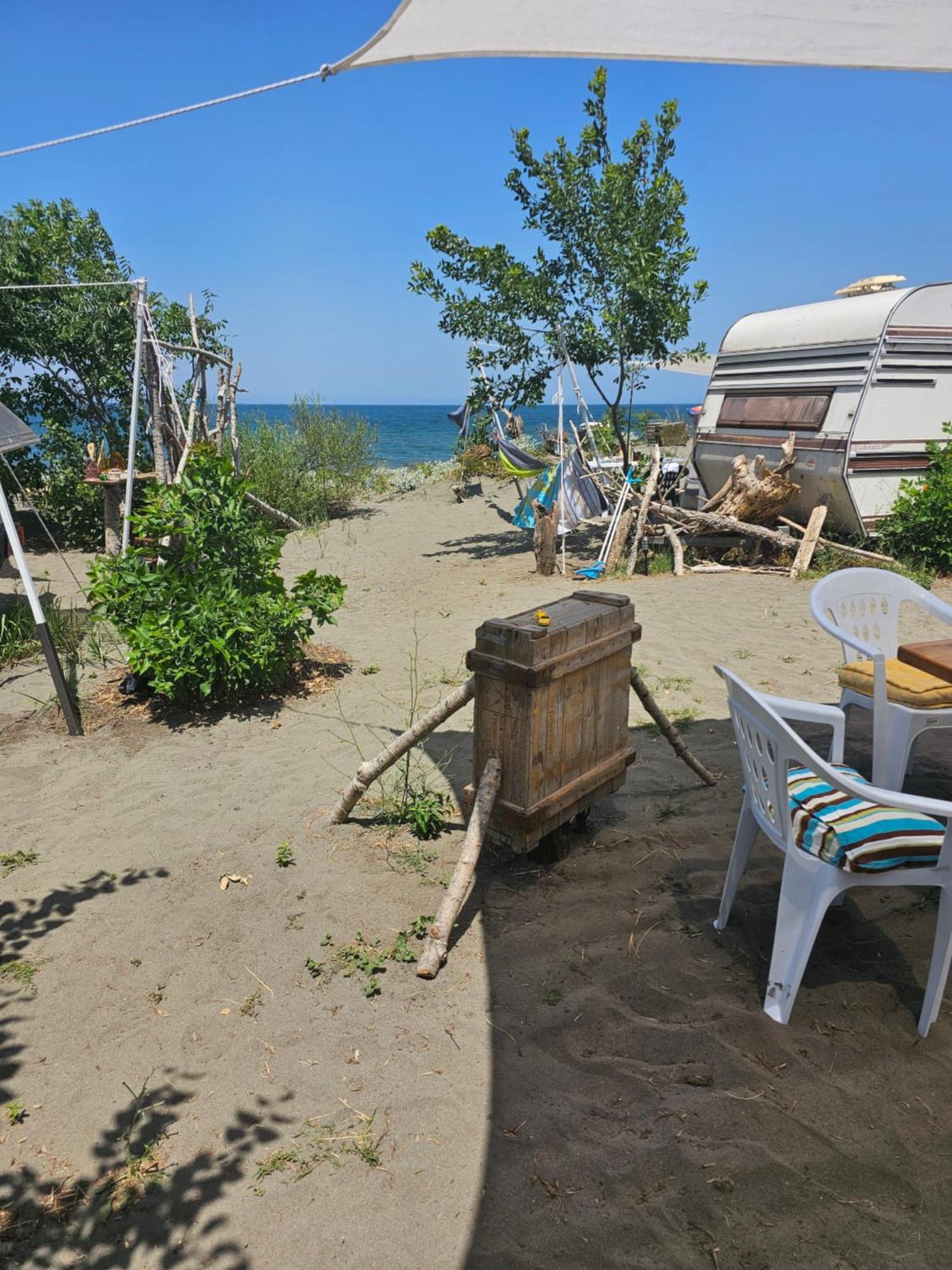 Beachfront Caravans Hotel Csernomorec Kültér fotó