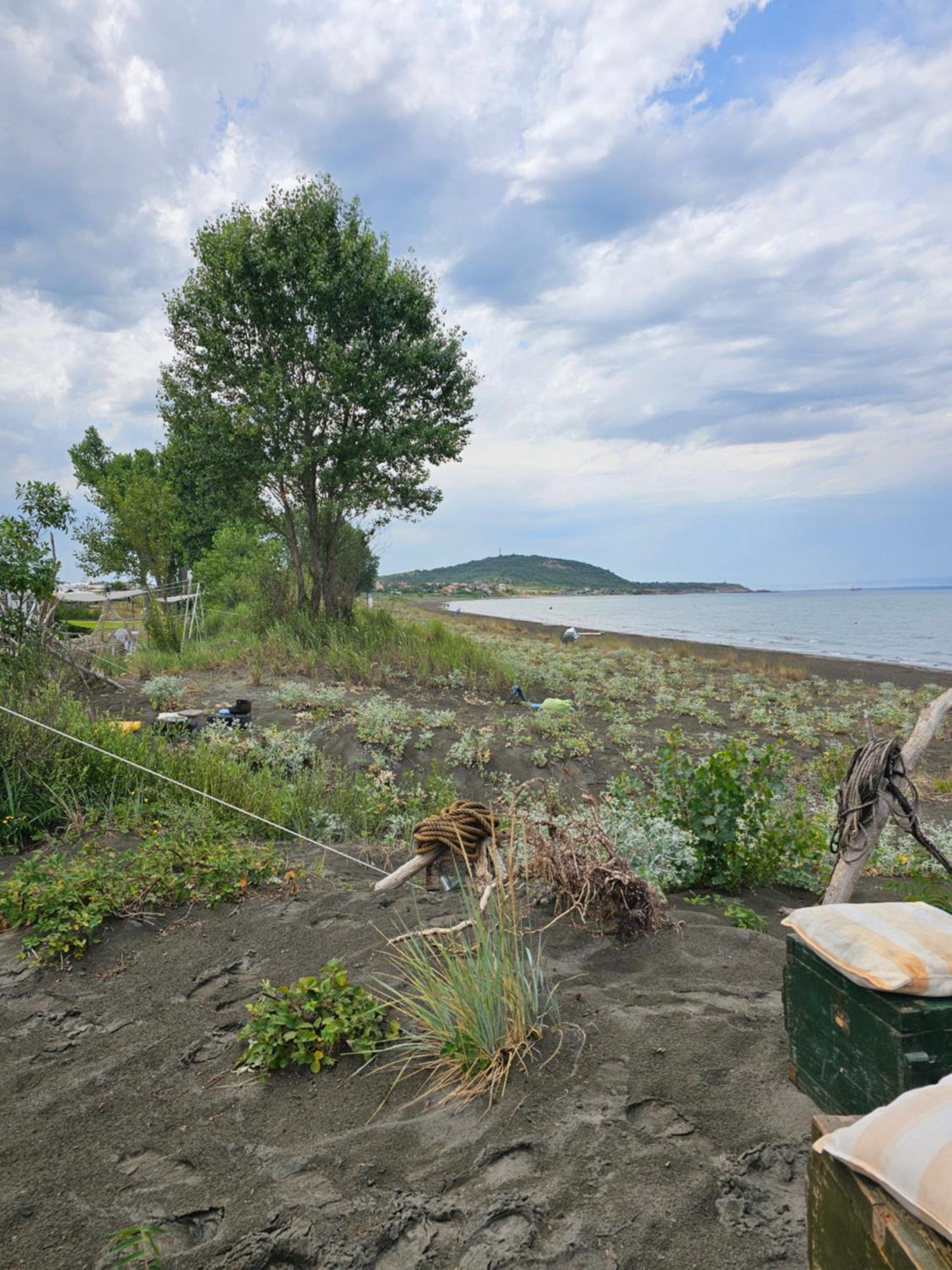 Beachfront Caravans Hotel Csernomorec Kültér fotó