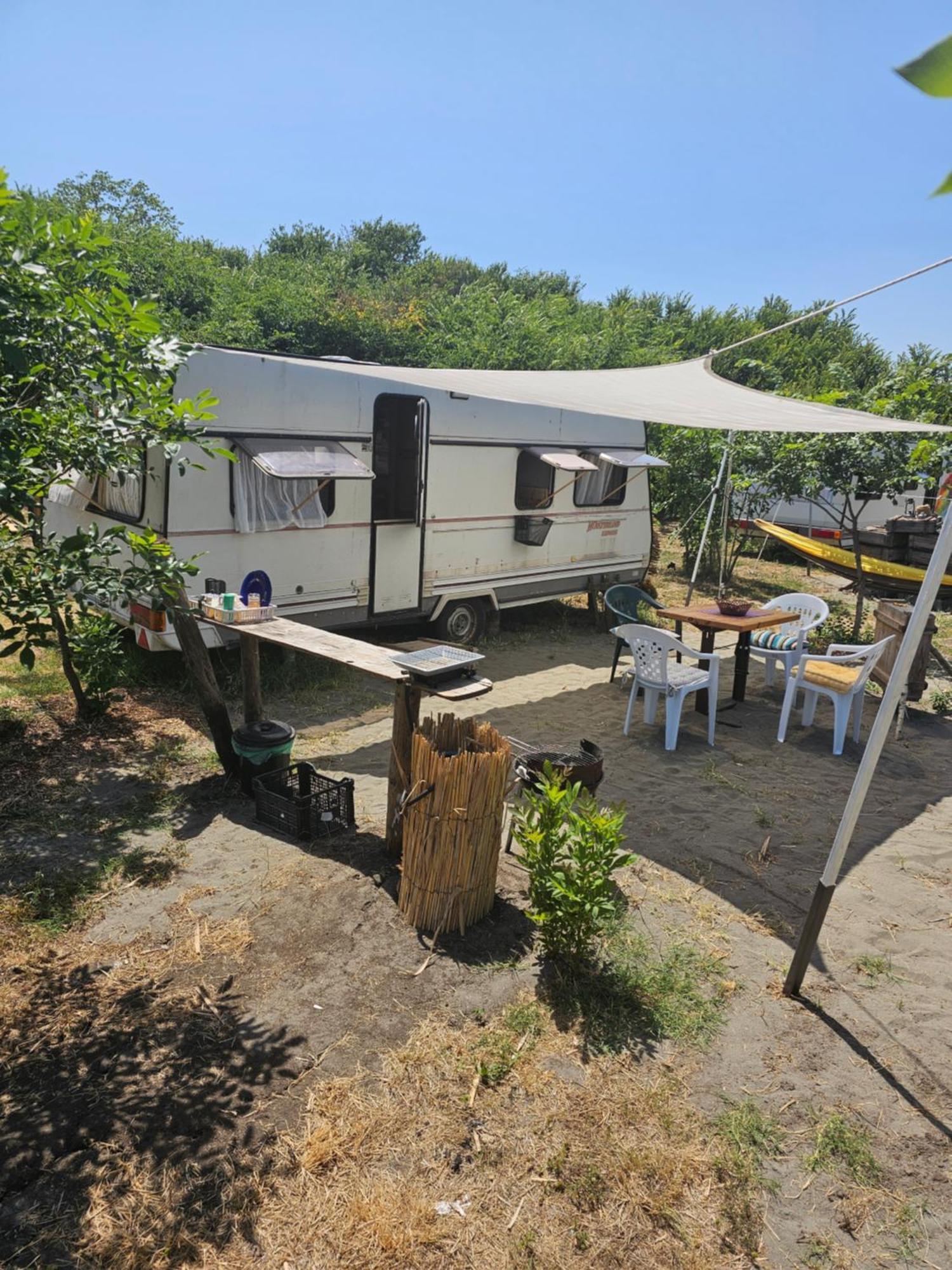 Beachfront Caravans Hotel Csernomorec Kültér fotó