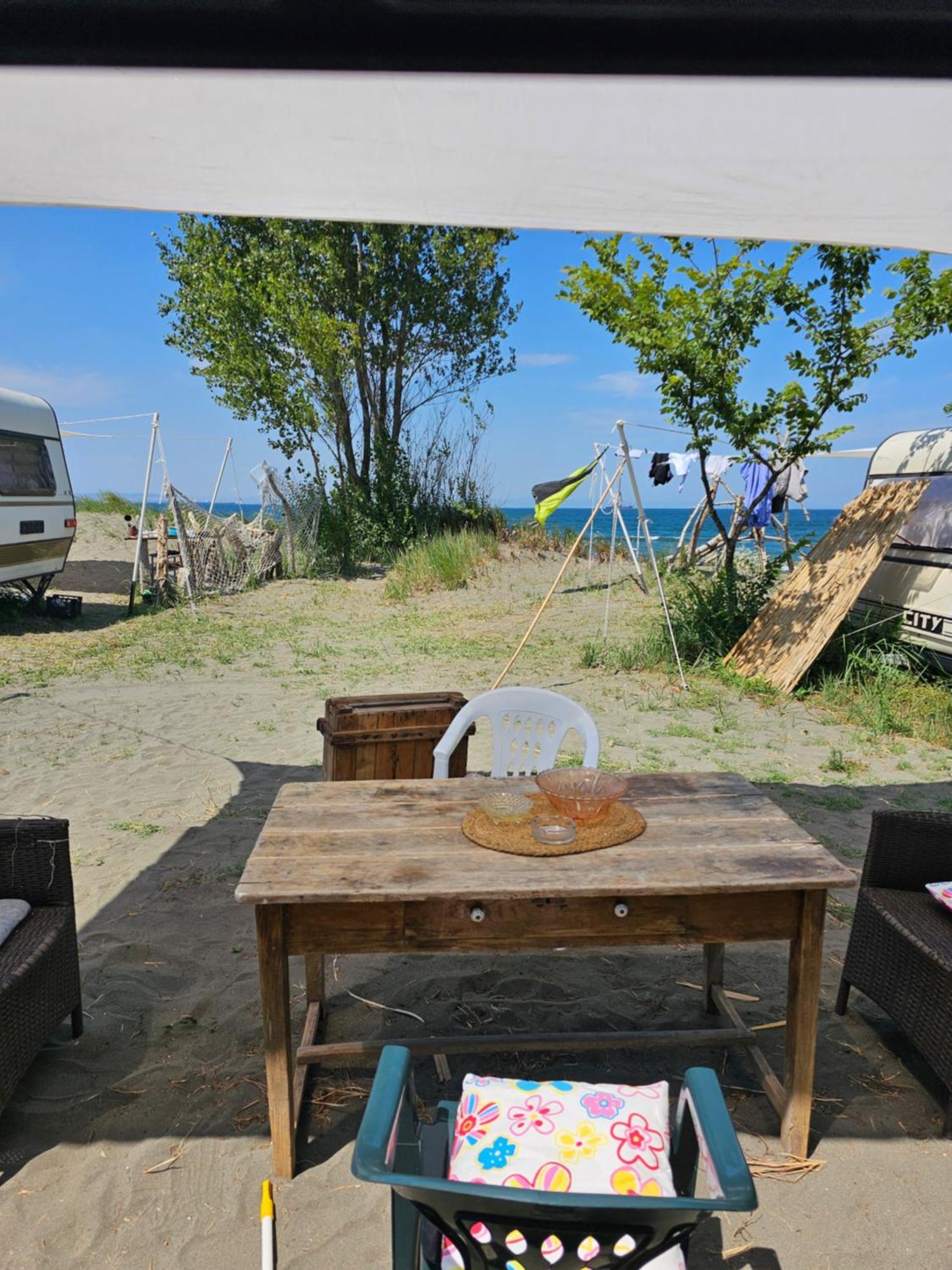 Beachfront Caravans Hotel Csernomorec Kültér fotó