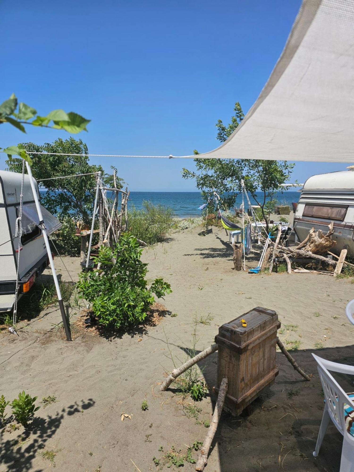 Beachfront Caravans Hotel Csernomorec Kültér fotó